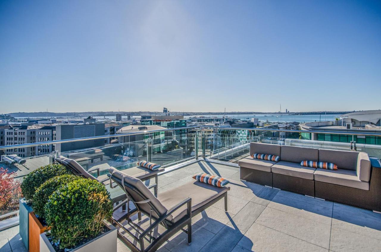 Your Family Getaway - Rooftop Spa & Pool! Auckland Bagian luar foto